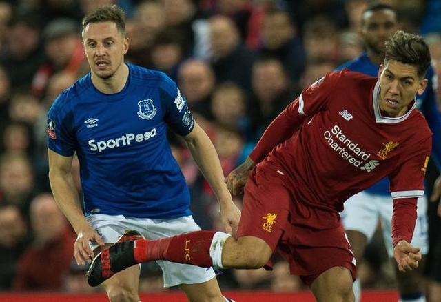 开云官网-JDG鏖战RNG，Uzi操刀奇招英雄翻盘峡谷大战八强赛，强势挺进下一轮