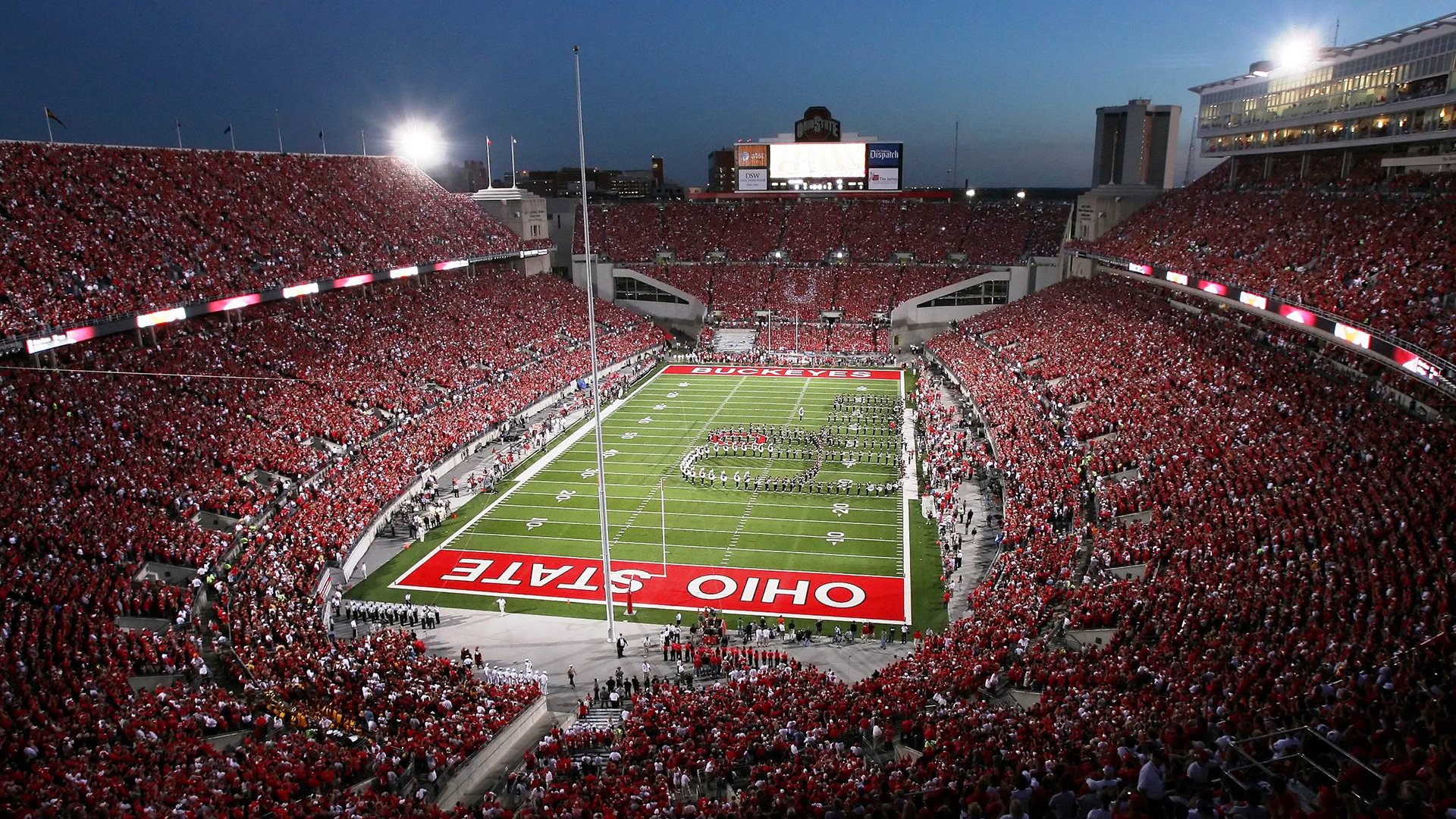 国家德比！C罗脚踏七彩祥云降临伯纳乌，银河战舰的救世主